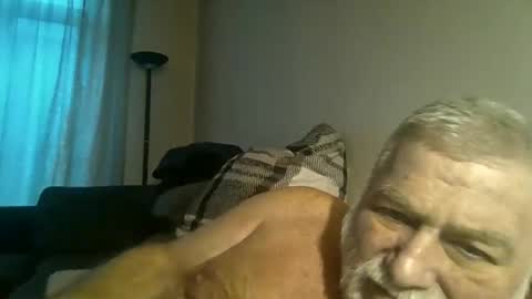 louis_chokdee online show from February 12, 4:22 pm