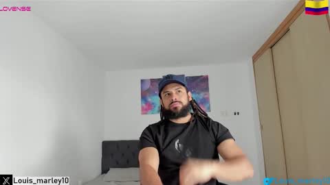 louis_marley_ online show from February 8, 1:37 pm