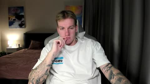 Louis  online show from December 26, 3:49 am