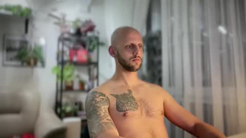 love_kinky_fetishes online show from April 5, 6:15 pm