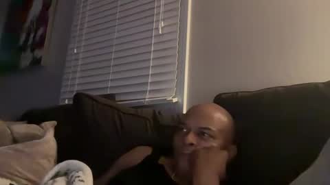 loved19 online show from November 13, 5:56 am