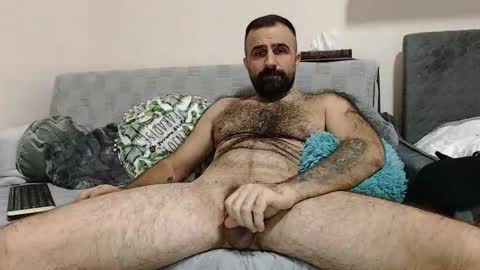 loveivat80 online show from December 14, 6:20 pm