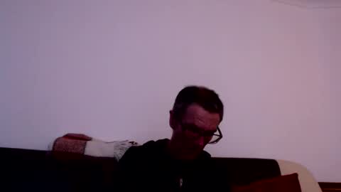 lovepvcearly50s online show from April 19, 6:43 pm