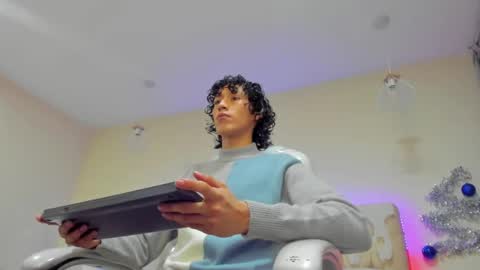 loverboy8_ online show from December 28, 4:41 am