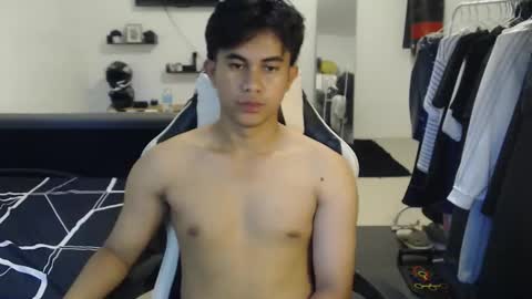 loverboyph04 online show from January 7, 4:39 am