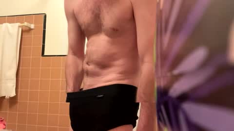 Snapshot of lovinreach chatting on February 9, 3:32 am lovinreach online show from February 9, 3:32 am