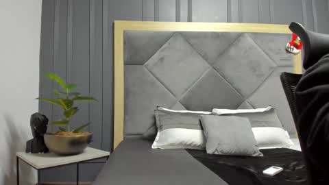 luca_morettii online show from December 16, 12:34 pm