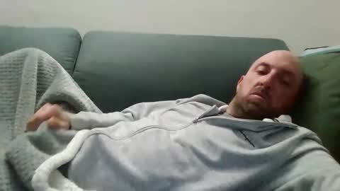 Luca online show from April 2, 6:38 pm