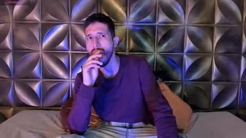 Lucas online show from March 25, 2:48 am