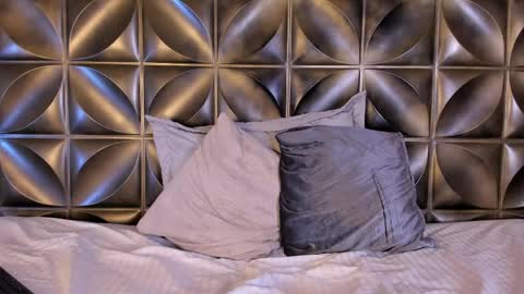 Lucas online show from April 8, 4:35 am