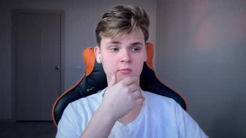 Lucas Gill online show from January 7, 11:44 am