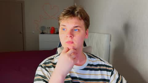 Lucas Gill online show from March 30, 1:06 am