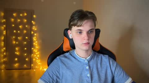 Lucas Gill online show from January 28, 12:47 am