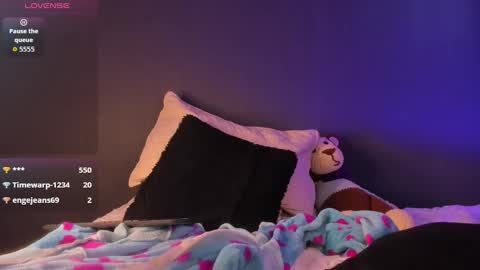   online show from September 9, 1:43 pm