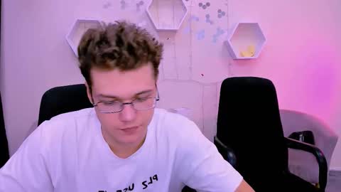 lucas_long_ online show from November 9, 10:08 am