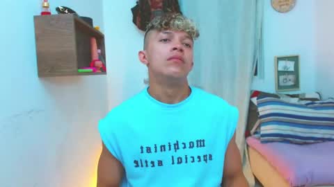 Lucas Luxx online show from September 22, 2:05 pm