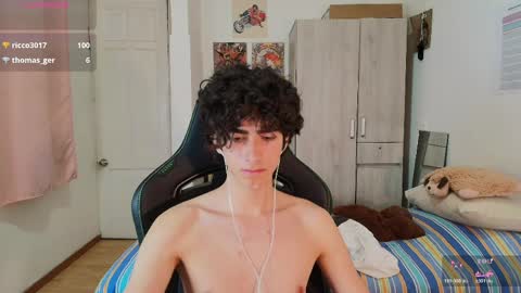 lucas_xo online show from April 6, 4:46 am