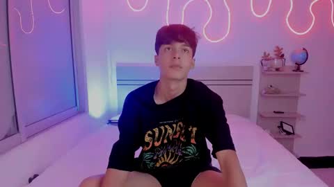 Luccas Ferreira online show from November 28, 8:55 pm