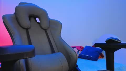 Angelok online show from April 4, 7:16 am