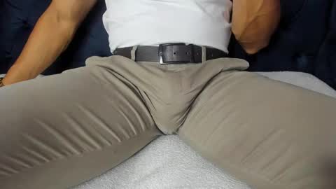 Leo online show from December 16, 12:12 pm