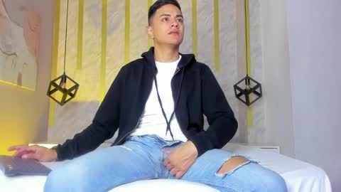 Leo online show from December 23, 11:04 am