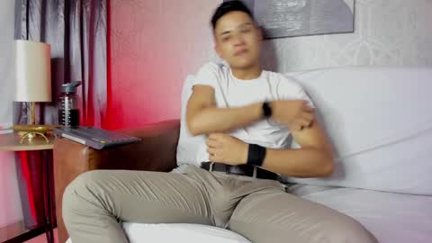 Leo online show from February 20, 11:20 am