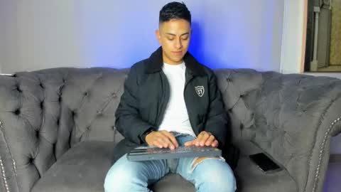 Leo online show from December 27, 11:17 am