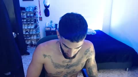 luciifer_hills online show from December 31, 2:36 pm