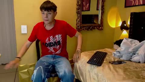 luckk_ online show from April 26, 5:05 am