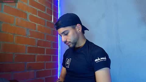 Snapshot of lucky_blessed chatting on October 24, 10:33 pm lucky_blessed online show from October 24, 10:33 pm
