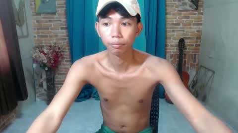 lui_the_fucker online show from February 19, 5:05 am