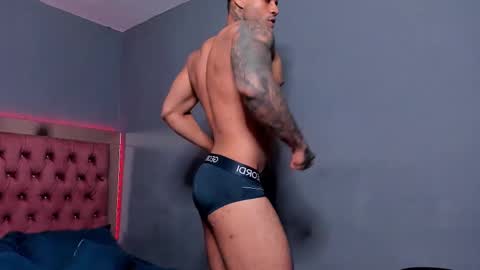 Luigi Vitale online show from February 19, 3:39 am