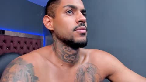 Luigi Vitale online show from February 22, 3:45 am