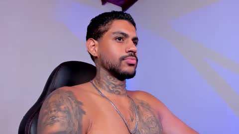 Luigi Vitale online show from November 15, 5:42 am