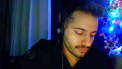 Snapshot of luigi281996 chatting on December 31, 1:57 am luigi281996 online show from December 31, 1:57 am