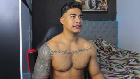 Luigi Independent model online show from November 30, 7:16 pm