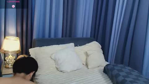 luigi_moreno online show from November 17, 5:05 pm