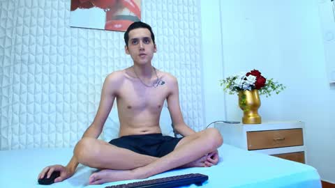 luigimarchetti online show from October 6, 7:51 pm