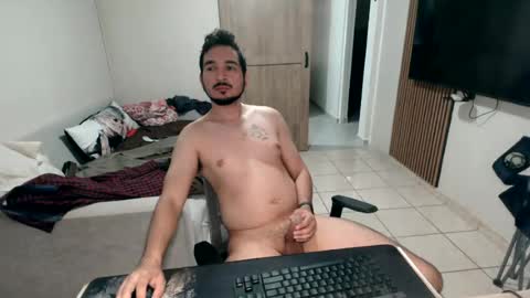 luis_flr online show from July 14, 1:28 pm