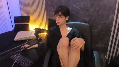 luixdust1 online show from October 8, 4:17 am