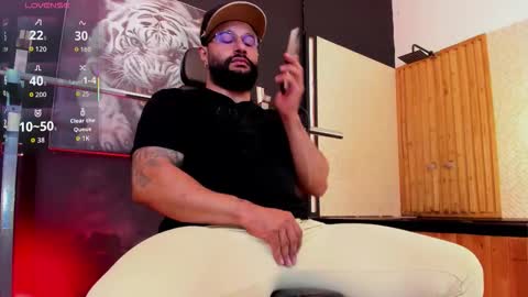 LUKE online show from November 25, 11:45 am