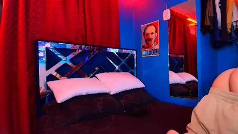 Luke online show from March 11, 2:51 am