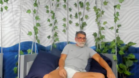 Luke Crews online show from February 10, 7:17 pm