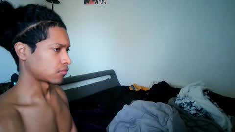 luminous online show from December 8, 8:15 pm