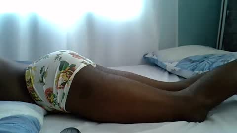 lunalove22_ online show from October 8, 7:02 am