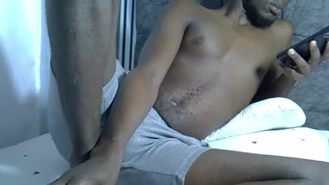 lunalove22_ online show from October 25, 4:03 am