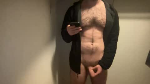 luv2bnaked23 online show from December 29, 5:10 am