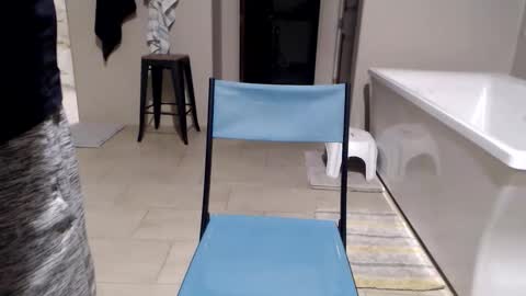 luv_missle online show from April 12, 6:59 am