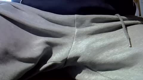 luvcamgirlz online show from January 12, 12:01 pm