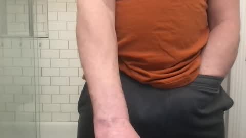 lvguynextdoor440656 online show from January 15, 2:48 am